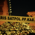 Telan Anggaran Rp 15 Miliar, Gapura di Alun-alun Pataraksa Cirebon Ambruk