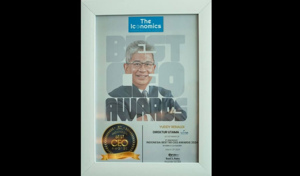 Direktur Utama bank bjb Raih Penghargaan Best CEO 2024 dari The Iconomics Direktur Utama bank bjb Raih Penghargaan Best CEO 2024 dari The Iconomics