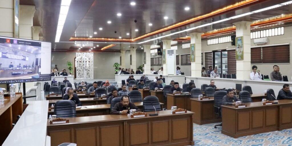 Seluruh Fraksi Tolak Raperda RTRW Kota Cirebon 2024-2044, Ini Alasannya Seluruh Fraksi Tolak Raperda RTRW Kota Cirebon 2024-2044, Ini Alasannya