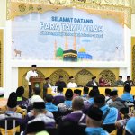Bey Machmudin Lepas Keberangkatan Jemaah Haji Kloter Pertama Embarkasi Jakarta-Bekasi