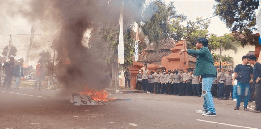 Pimpinan DPRD Kab Cirebon Sikapi Positif Aksi Mahasiswa Soal Infrastruktur