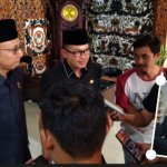 Suating Jabat Direktur Utama Bank BKC Selama 29 Tahun, Ketua DPRD Sebut "Rekor"