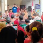 Kuwu Karangasem Didemo Warganya, Diduga Berbuat Asusila dengan Bawahan