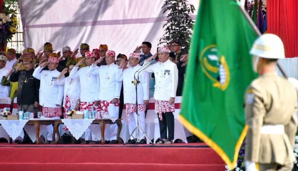 Bey Machmudin Serukan Pesan Jabar Menyala untuk Indonesia Maju Bey Machmudin Serukan Pesan Jabar Menyala untuk Indonesia Maju