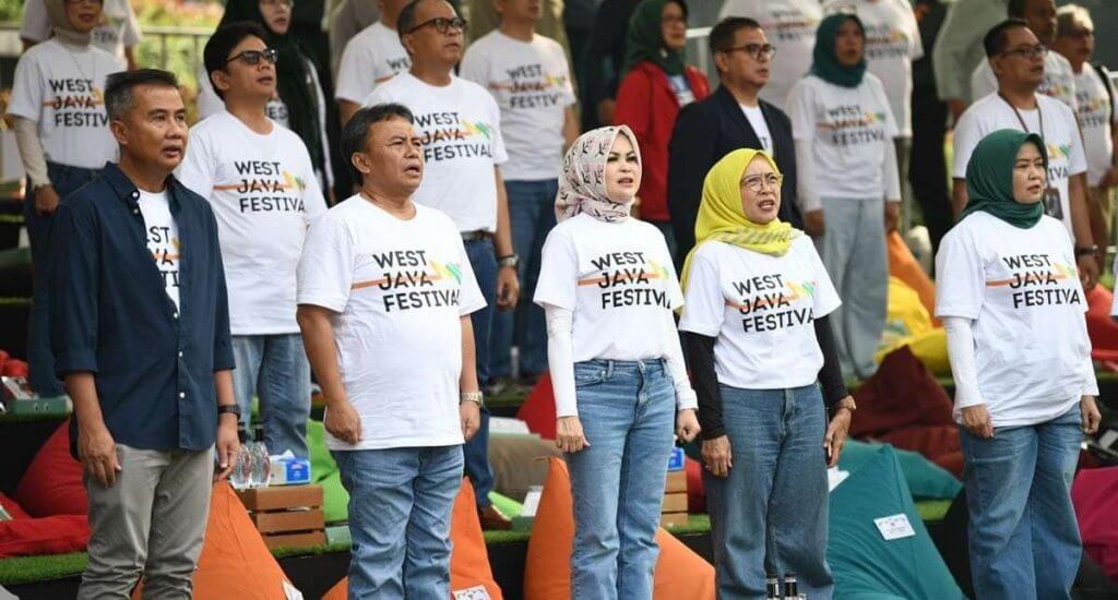 Bey Machmudin Resmi Buka West Java Festival 2024 Bey Machmudin Resmi Buka West Java Festival 2024