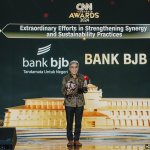 Bank bjb Raih Dua Penghargaan Bergengsi di CNN Indonesia Awards 2024
