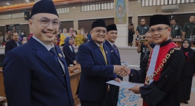 Sah! Andrie Sulistio Resmi Jabat Ketua DPRD Kota Cirebon 2024 - 2029