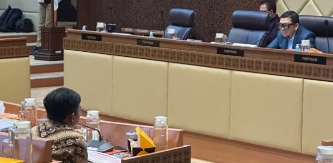 Komisi II DPR Setujui PKPU Penggunaan Sirekap pada Pilkada 2024 Komisi II DPR Setujui PKPU Penggunaan Sirekap pada Pilkada 2024