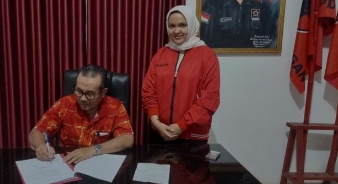 Sophi Zulfia Didaulat PDIP Jadi Ketua DPRD Kab Cirebon