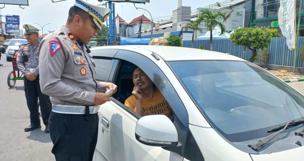 Review Ops Zebra Lodaya 2024, Satlantas Polresta Cirebon Tindak 282 Perkara & Beri 891 Teguran Review Ops Zebra Lodaya 2024, Satlantas Polresta Cirebon Tindak 282 Perkara & Beri 891 Teguran