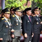Bey Machmudin Saksikan Atraksi Parade Militer di Makodam III Siliwangi