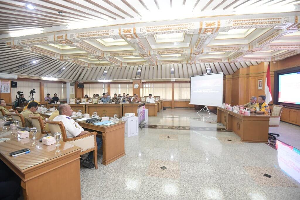 Jabar - Jateng Kerja Sama Pengelolaan Daerah Perbatasan Untuk Tingkatkan Ekonomi Sosial Budaya Jabar - Jateng Kerja Sama Pengelolaan Daerah Perbatasan Untuk Tingkatkan Ekonomi Sosial Budaya