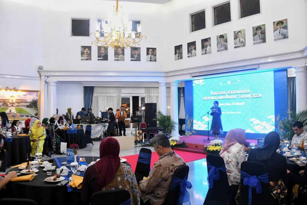 Pesona Wastra Jabar 2024, Amanda: Majukan UMKM dan Industri Fashion