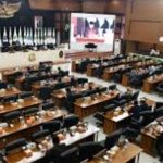 Bey Machmudin Sampaikan Ranperda APBD Provinsi Jawa Barat Tahun 2025