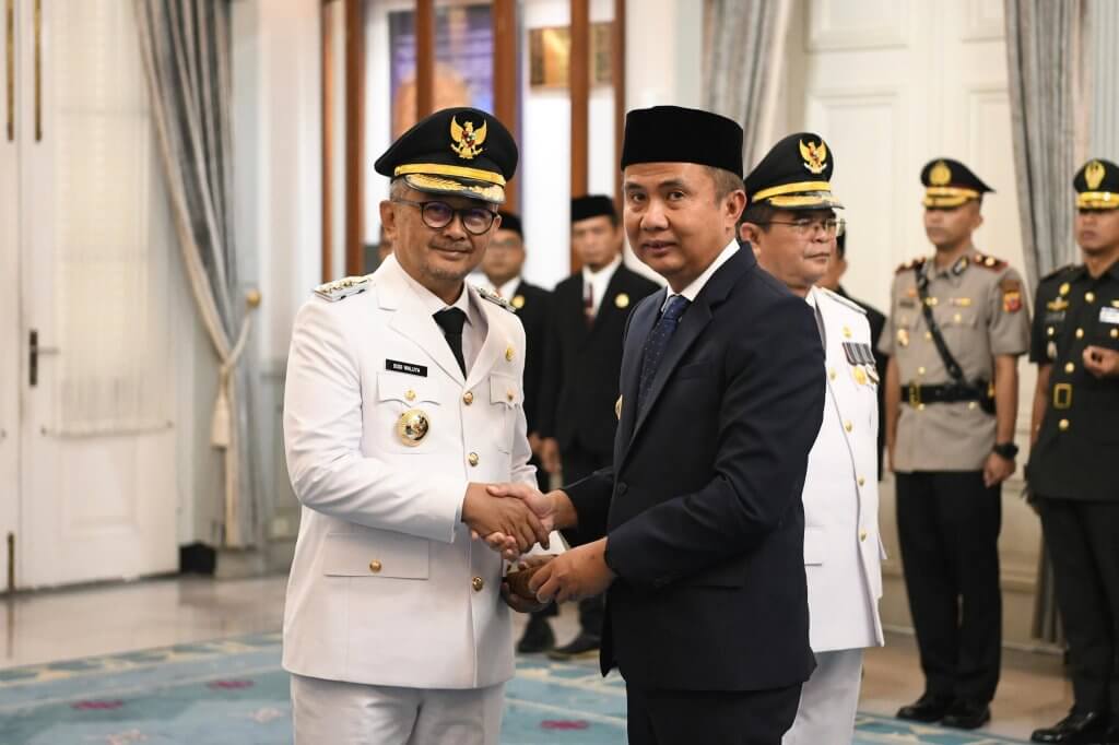 Bey Machmudin Lantik Penjabat Bupati Ciamis dan Kuningan