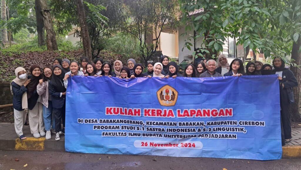 Ratusan Mahasiswa Unpad "Belajar" Bahasa & Budaya Di Desa Babakan Gebang