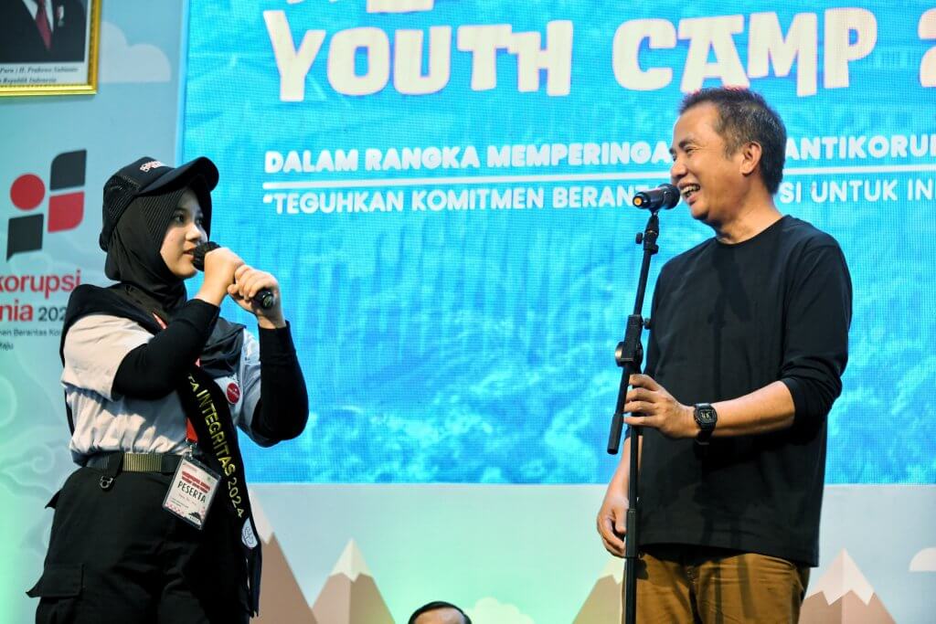 Bey Machmudin Kukuhkan 272 Pelajar jadi Duta Integritas