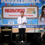 Penjabat Gubernur Jabar Bey Machmudin Tetapkan UMK 2025