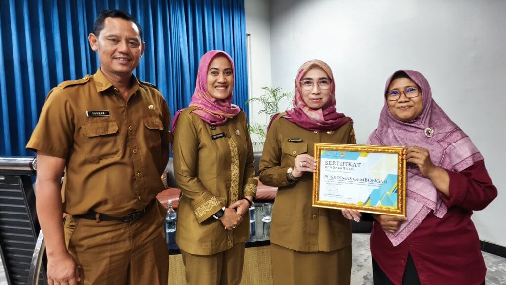 Puskesmas Gembongan Raih Penghargaan Capaian Terbaik Indikator Program TBC di Kabupaten 2024 Puskesmas Gembongan Raih Penghargaan Capaian Terbaik Indikator Program TBC di Kabupaten 2024