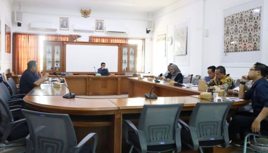 Komisi III DPRD Desak Dinsos Mutakhirkan DTKS Kota Cirebon