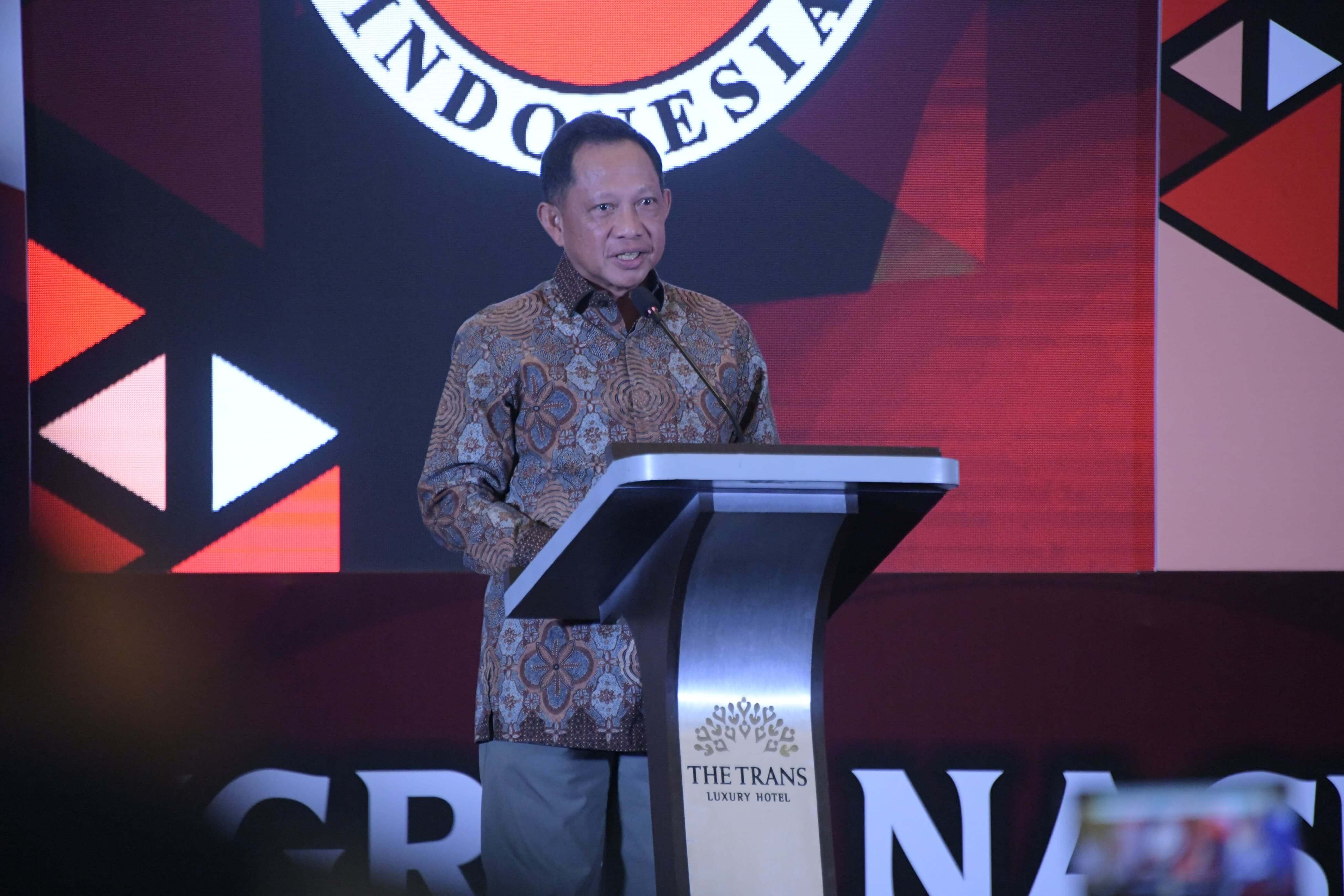 Bey Machmudin dan Herman Suryatman Hadiri Kongres Ke- 4 DPP Kongres Advokat Indonesia