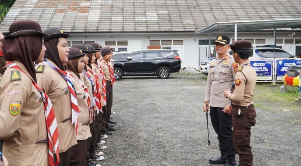 Dukung Harkamtibmas, Kapolres Cirebon Kota Cek Latihan Saka Bhayangkara