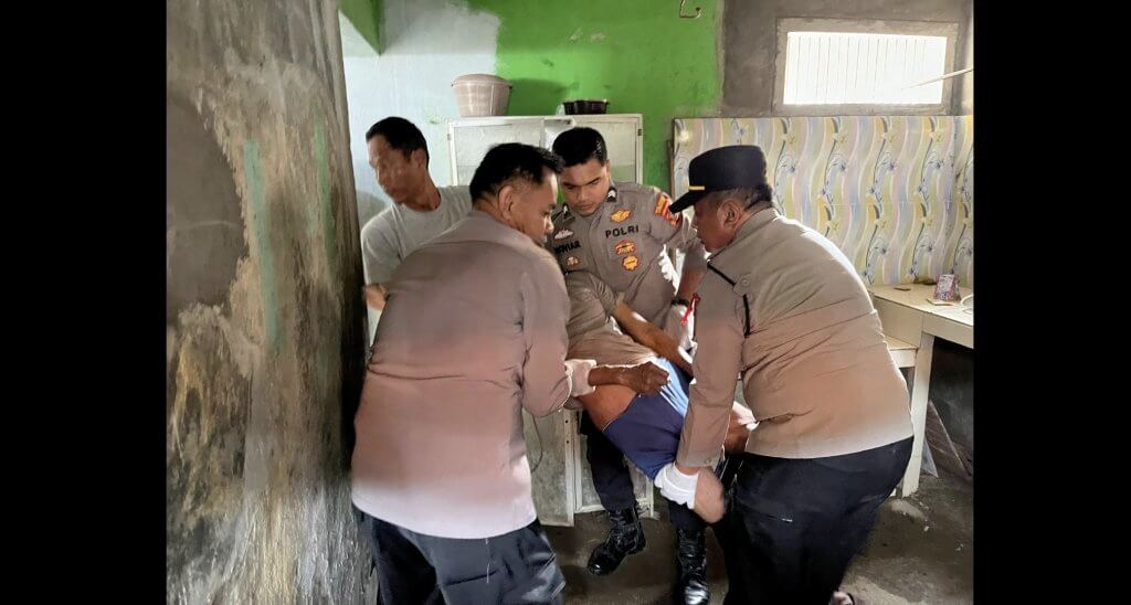 Kakek Asal Cangkuang Tewas Gantung Diri, Diduga Depresi Karena Sakit Kakek Asal Cangkuang Tewas Gantung Diri, Diduga Depresi Karena Sakit