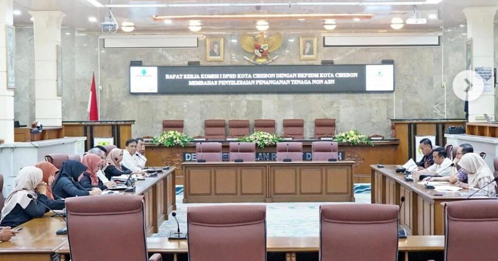 Komisi I DPRD Kota Cirebon Soroti Nasib Pegawai Non-ASN dan Kekosongan Jabatan Struktural Komisi I DPRD Kota Cirebon Soroti Nasib Pegawai Non-ASN dan Kekosongan Jabatan Struktural