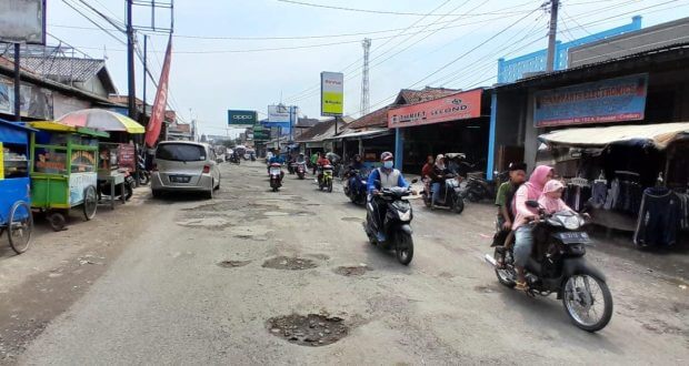 Sebut Lelang Dini Cuma Wacana, DPRD Soroti Lambatnya Proyek Infrastruktur di Cirebon Sebut Lelang Dini Cuma Wacana, DPRD Soroti Lambatnya Proyek Infrastruktur di Cirebon