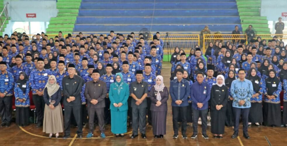 DPRD Kota Cirebon Hadiri Pelantikan 668 ASN dan CPNS Formasi 2024