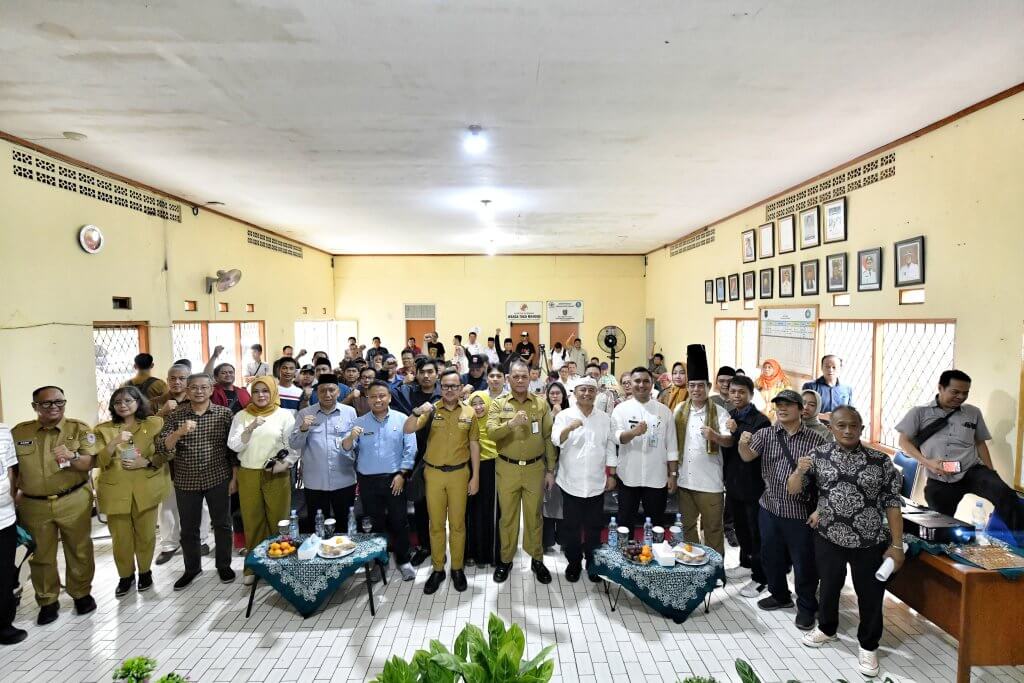 Sekda Herman Suryatman Dorong 63 Kelurahan di Depok Tuntaskan Pembentukan Koperasi Merah Putih Sekda Herman Suryatman Dorong 63 Kelurahan di Depok Tuntaskan Pembentukan Koperasi Merah Putih