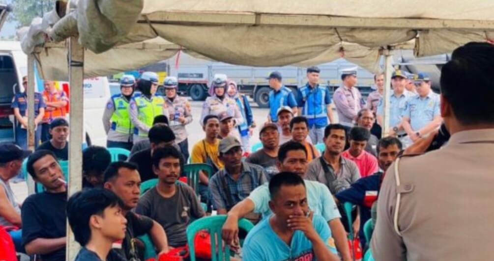 Satlantas Polres Cirebon Kota Gencarkan Edukasi Bahaya Kendaraan Over Dimension & Over Loading