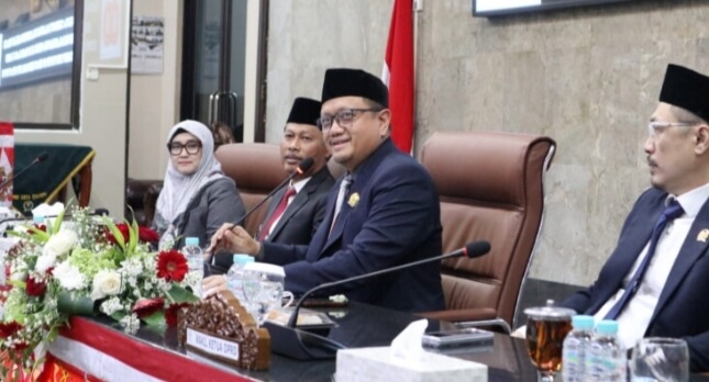 Paripurna Istimewa, DPRD Kota Cirebon Serap Pesan Presiden & Arah Kebijakan Nasional