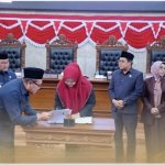 DPRD Kabupaten Cirebon Sahkan Raperda TJSLP Jadi Perda
