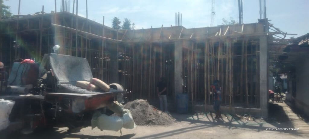 Gunakan Fasilitas Negara, Pelaksana Rehabilitasi Kantor Kecamatan Pedes Diduga Langgar Aturan Gunakan Fasilitas Negara, Pelaksana Rehabilitasi Kantor Kecamatan Pedes Diduga Langgar Aturan