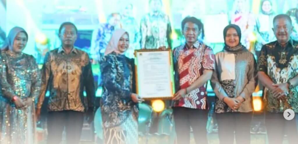 Ketua DPRD Kab Cirebon:  Dari Sanggar Ninis, Semangat Pelestarian Budaya Harus Menyala