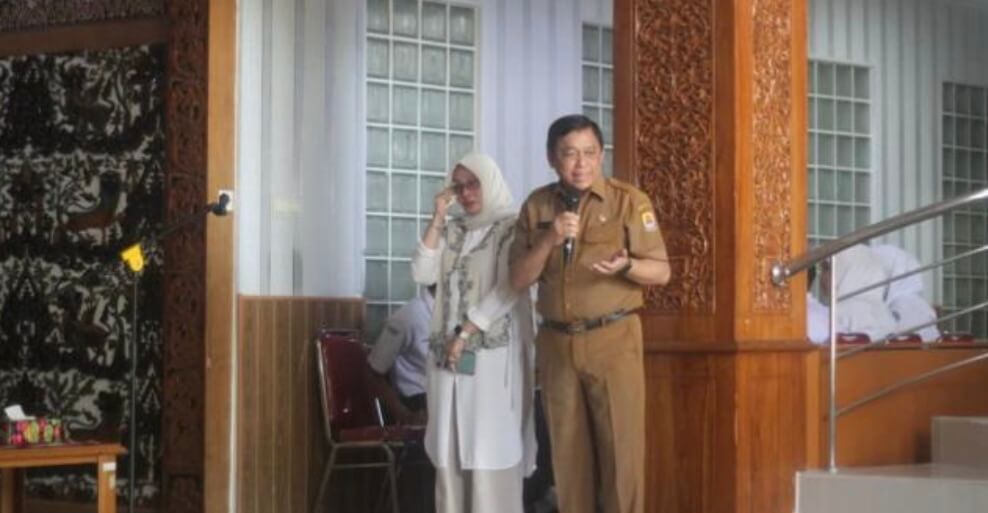 Sekretaris DPRD Cirebon dan Pranata Humas Purnabakti, Perpisahan Penuh Keakraban