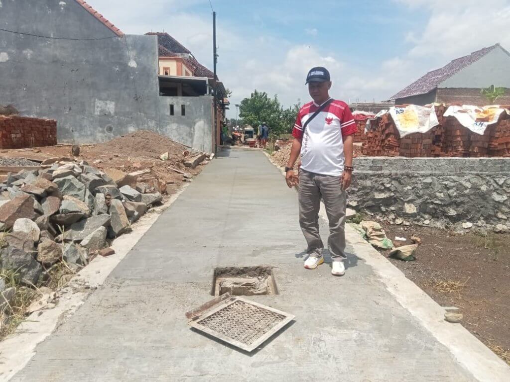 Super..!! Desa Kudukeras Realisasikan Banprov Jabar 2025 untuk Rabat Beton Jalan di Blok Kapling Super..!! Desa Kudukeras Realisasikan Banprov Jabar 2025 untuk Rabat Beton Jalan di Blok Kapling