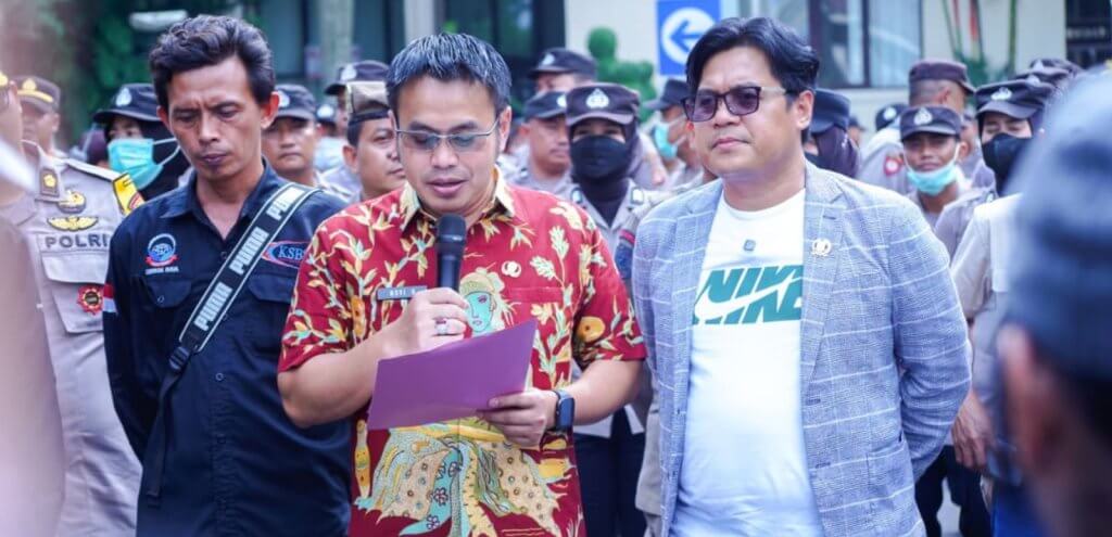 DPRD Kabupaten Cirebon Terima Audiensi Serikat Buruh Terkait Tuntutan UMSK 2026