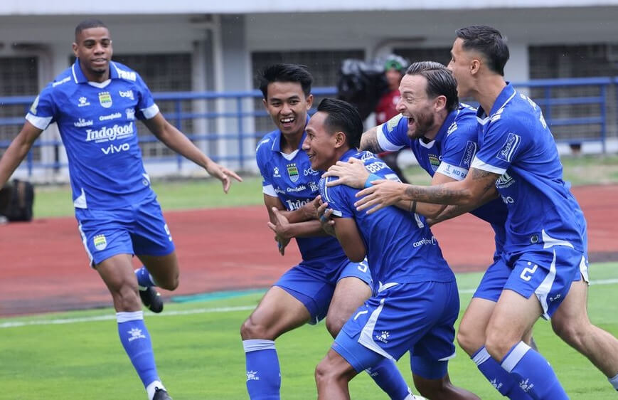 Misi Kakang Setelah Persib Jadi Pemuncak Klasemen Paruh Musim