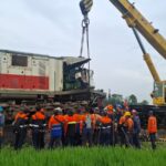 KA Menoreh Tabrak Truk Tangki di Perlintasan KA Dompyong, Tiga Orang Luka-luka