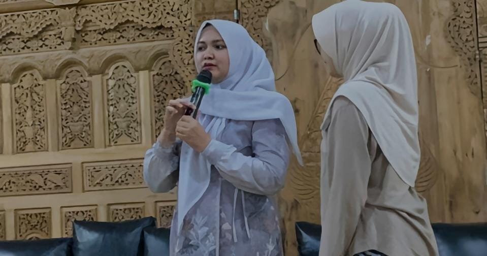 Ketua DPRD Cirebon Desak Pengusaha Segera Terapkan UMK 2026