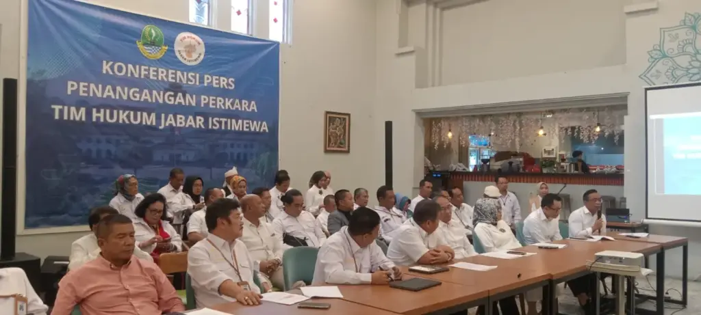 Tim Hukum Jabar Berhasil Selesaikan Ribuan Aduan Masyarakat Sepanjang 2025 Tim hukum Jabar Istimewa