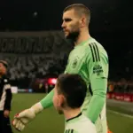 Debut Maarten Paes di Ajax Bikin Penasaran: 7 Save, VAR Selamatkan, Laga Berakhir Imbang!