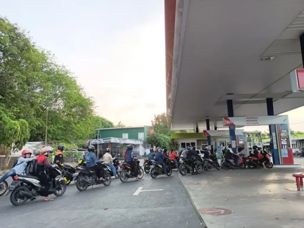 ilustrasi lonjakan harga BBM