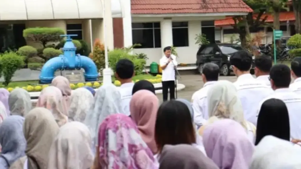 Effendi Edo apel di PDAM kota Cirebon