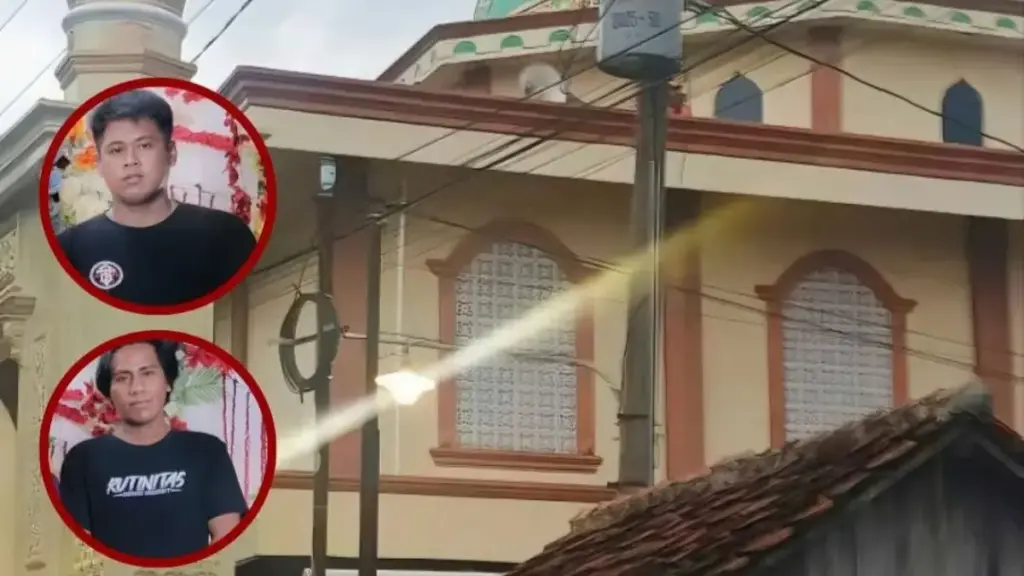 Membusuk di atap mesjid , Brebes