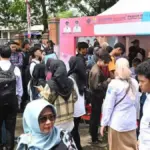 Para pencari kerja.jpg