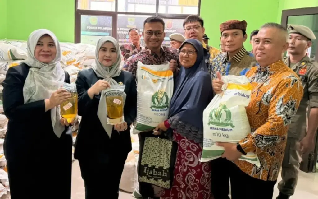 bantuan pangan pemkot cirebon.jpg