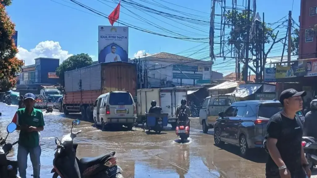 Bandung Selatan Terkepung Banjir: Akses Terputus, 34 Ribu Warga Terdampak Banjir di Bandung selatan